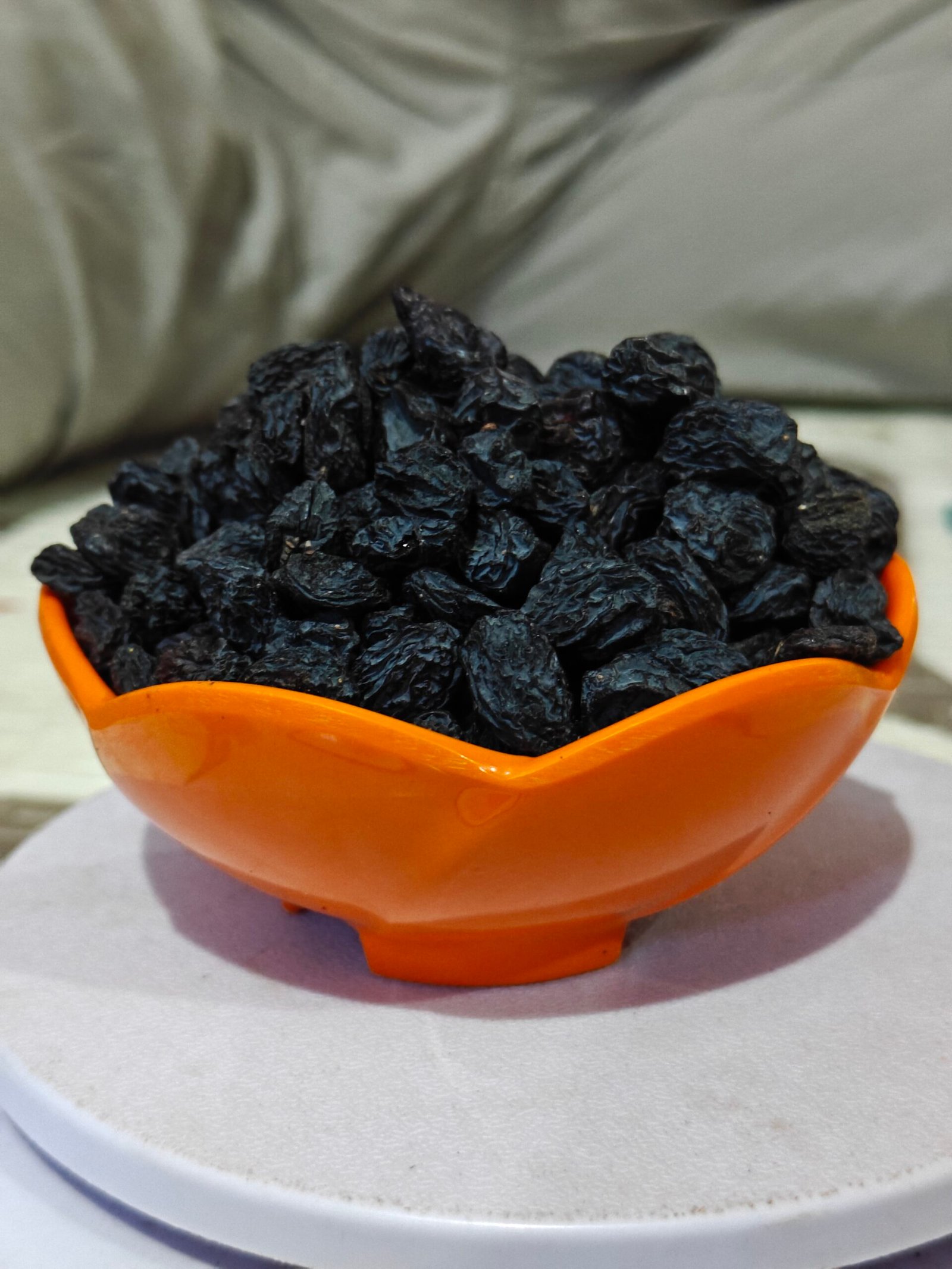 BLACK RAISINGS - Image 5